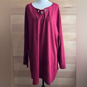 2 Dye 4 Size 3x red top with beautiful accent buttons thin long sleeve tunic